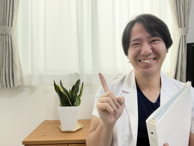 笑顔のカウンセラー